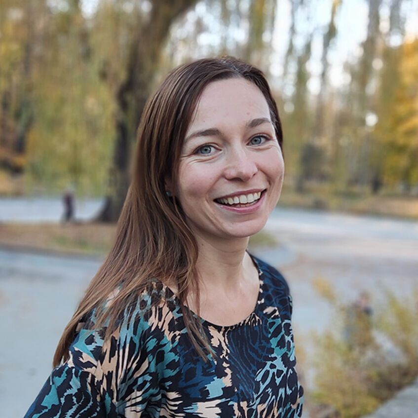 portrait picture of Pasieka Agnieszka with link to personal website